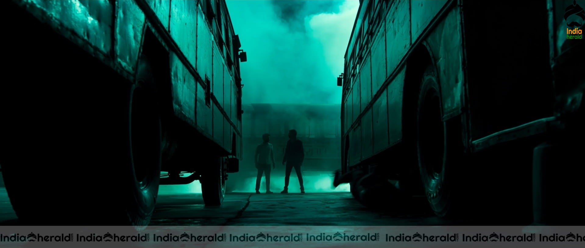 Ravi Teja and Shruti Haasan in Krack Teaser HD Stills Set 1