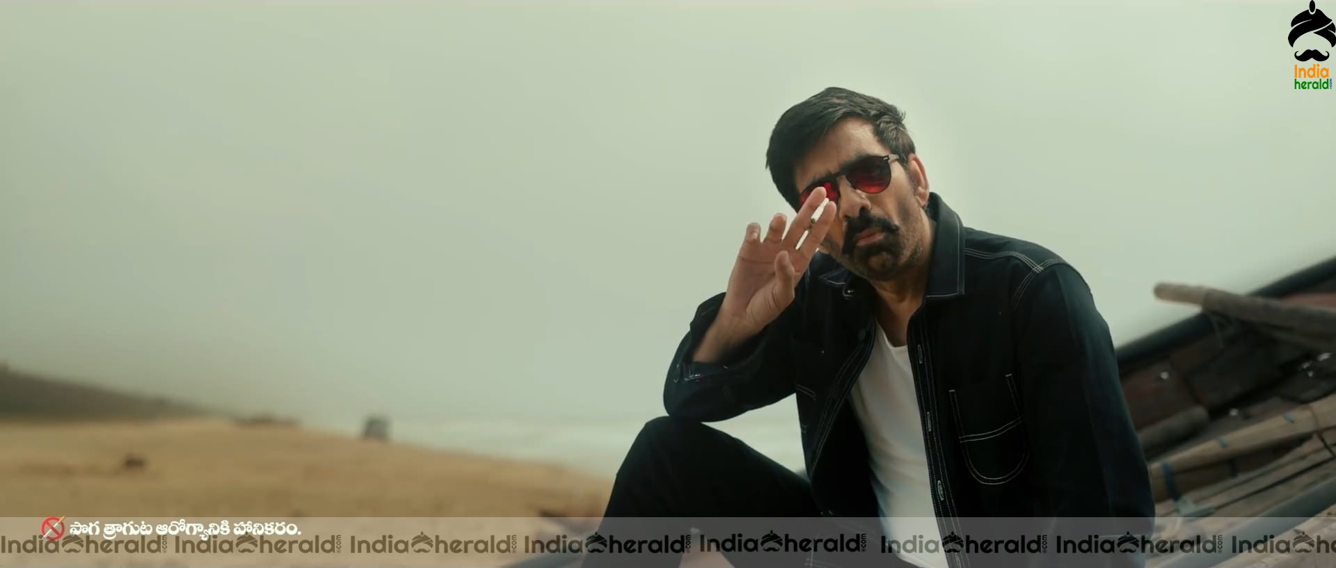 Ravi Teja and Shruti Haasan in Krack Teaser HD Stills Set 1