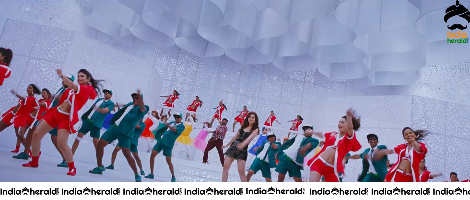 Sangatamizhan Movie Trailer HD Stills Set 5