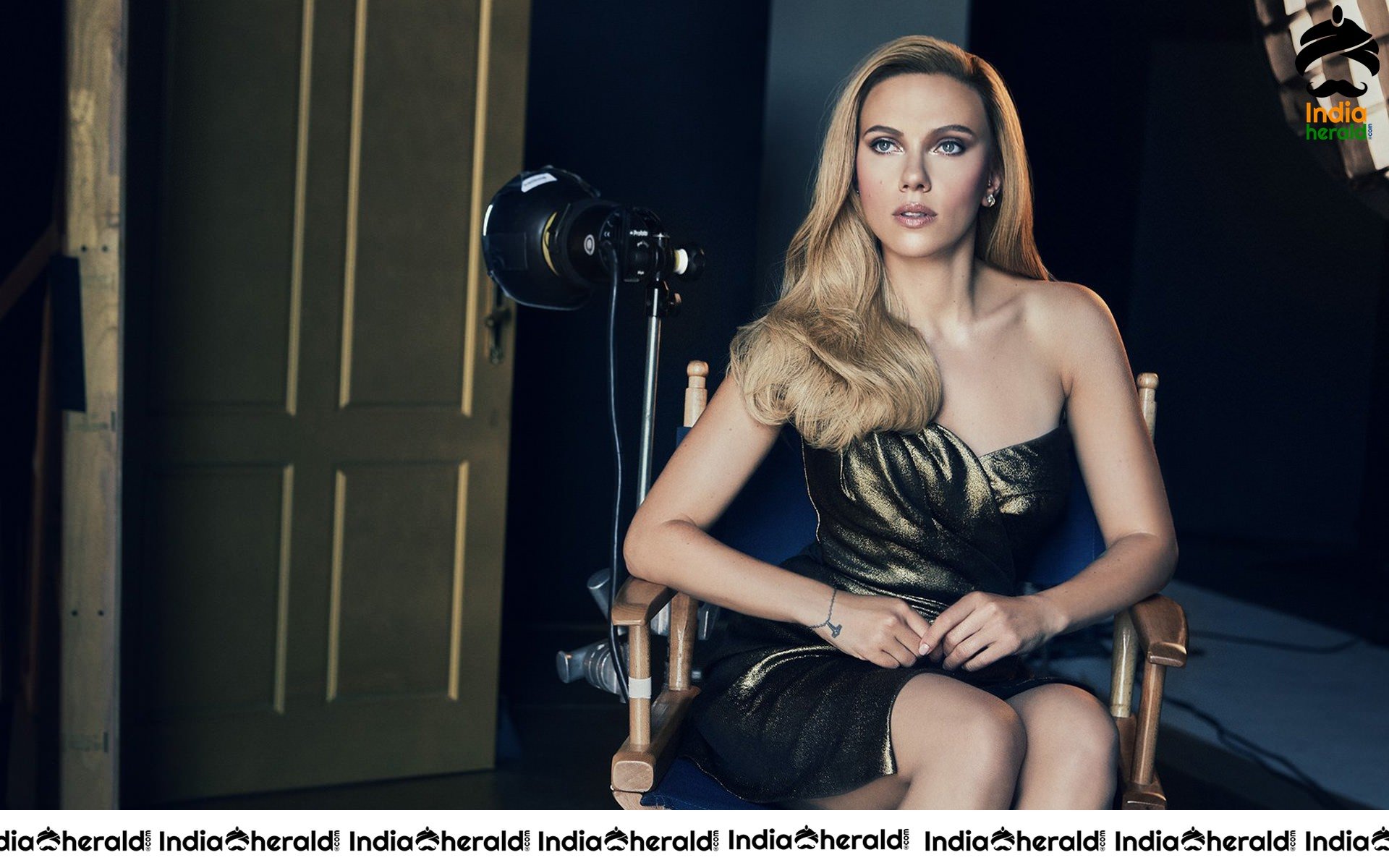 Scarlett Johansson Sexy Wallpapers Collection