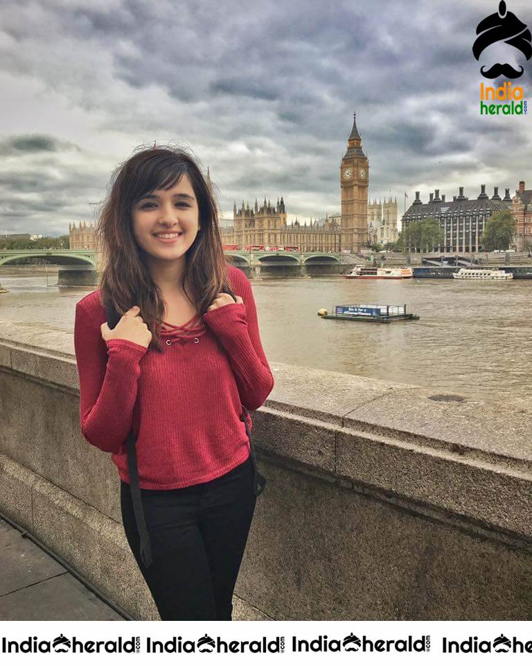 Shirley Setia Cute Photos Collection Set 1