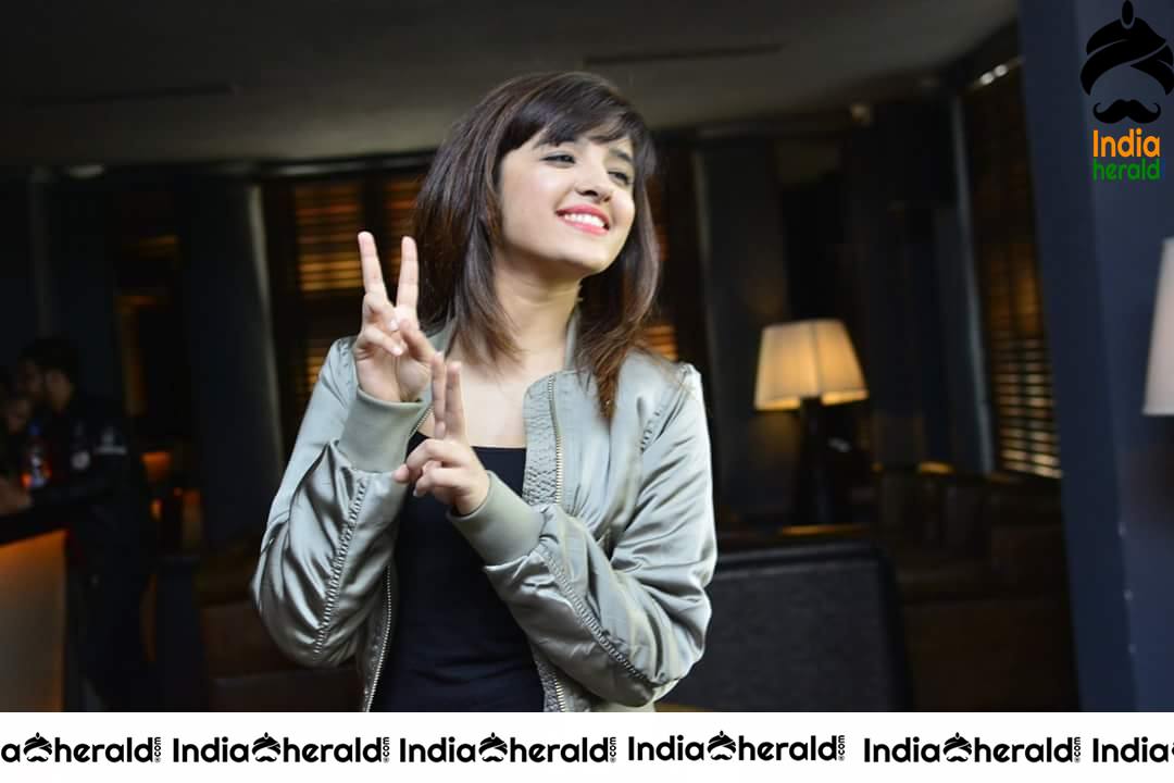 Shirley Setia Cute Photos Collection Set 5