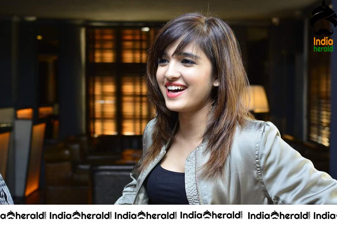 Shirley Setia Cute Photos Collection Set 5