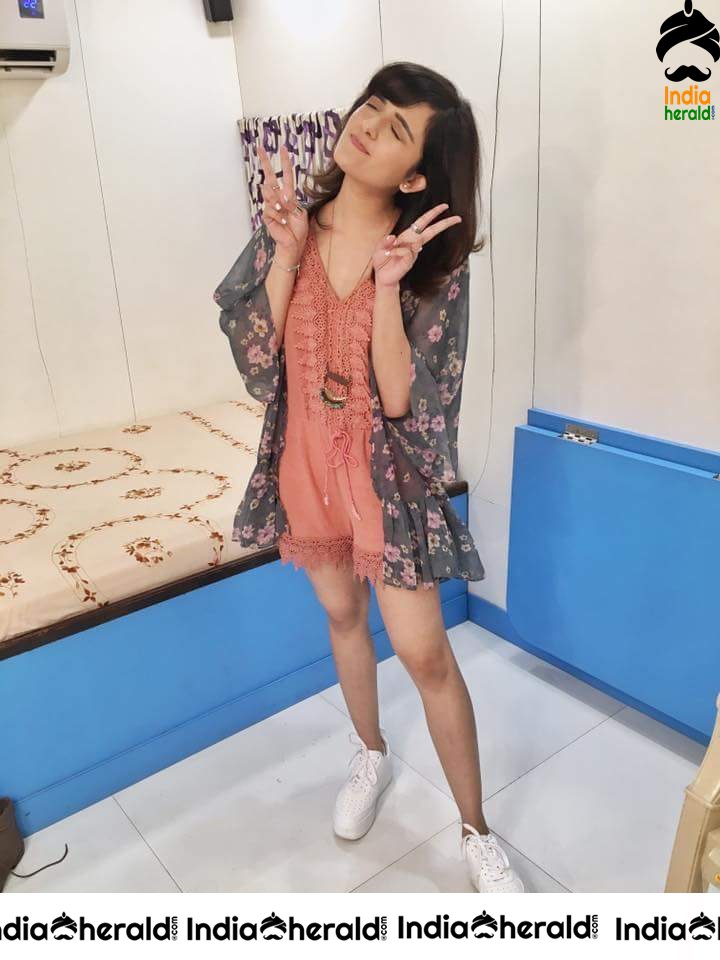 Shirley Setia Cute Photos Compilation Set 1