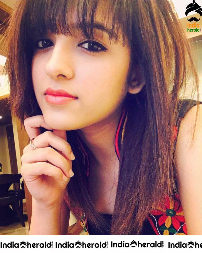 Shirley Setia Cute Photos Compilation Set 2
