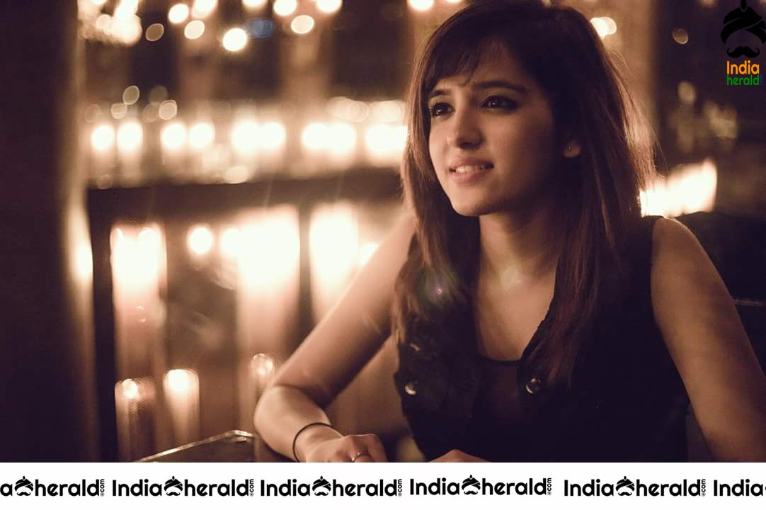 Shirley Setia Cute Photos Compilation Set 2