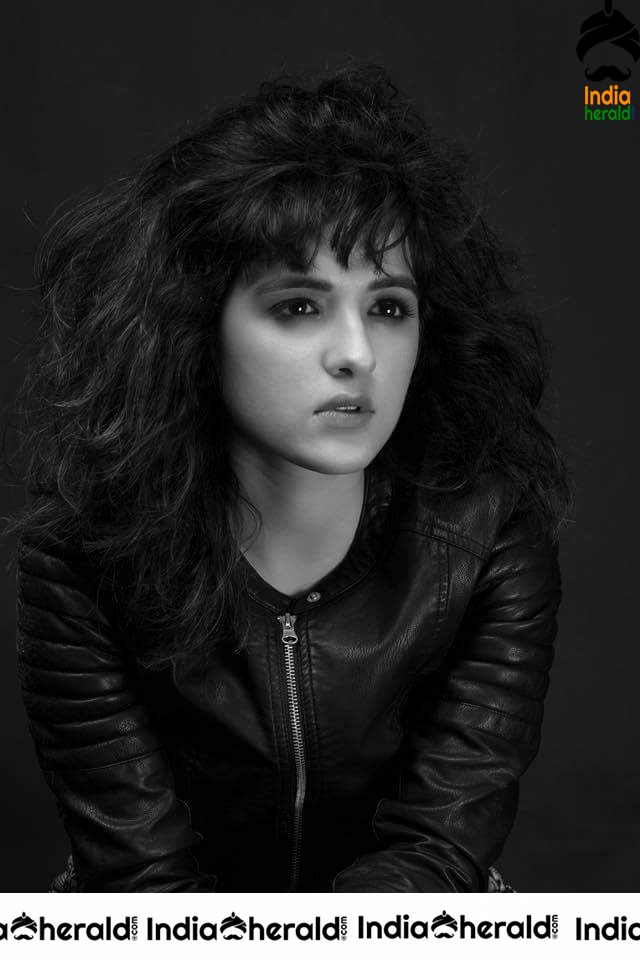 Shirley Setia Cute Photos Compilation Set 2