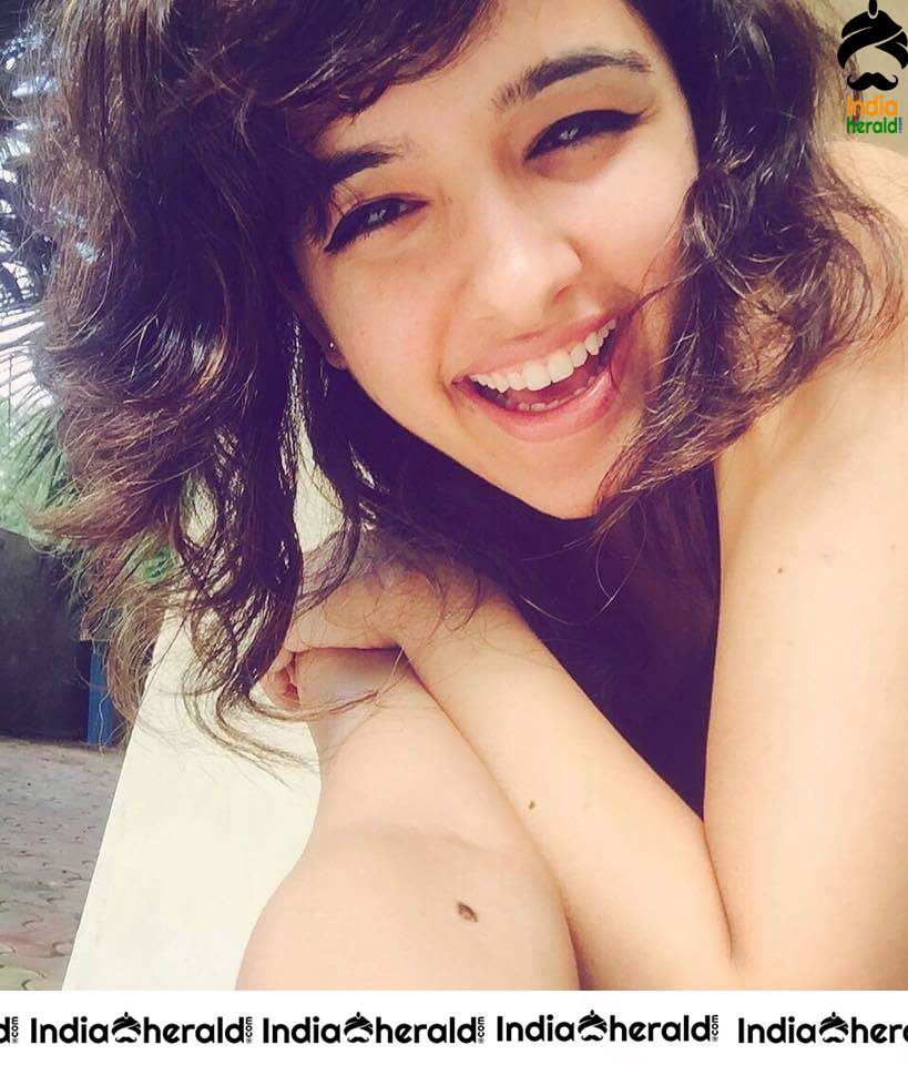 Shirley Setia Cute Photos Compilation Set 4