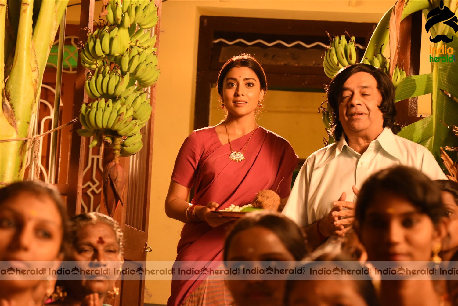 Simbhu and Shriya Saran Hot Stills from AAA movie Set 3