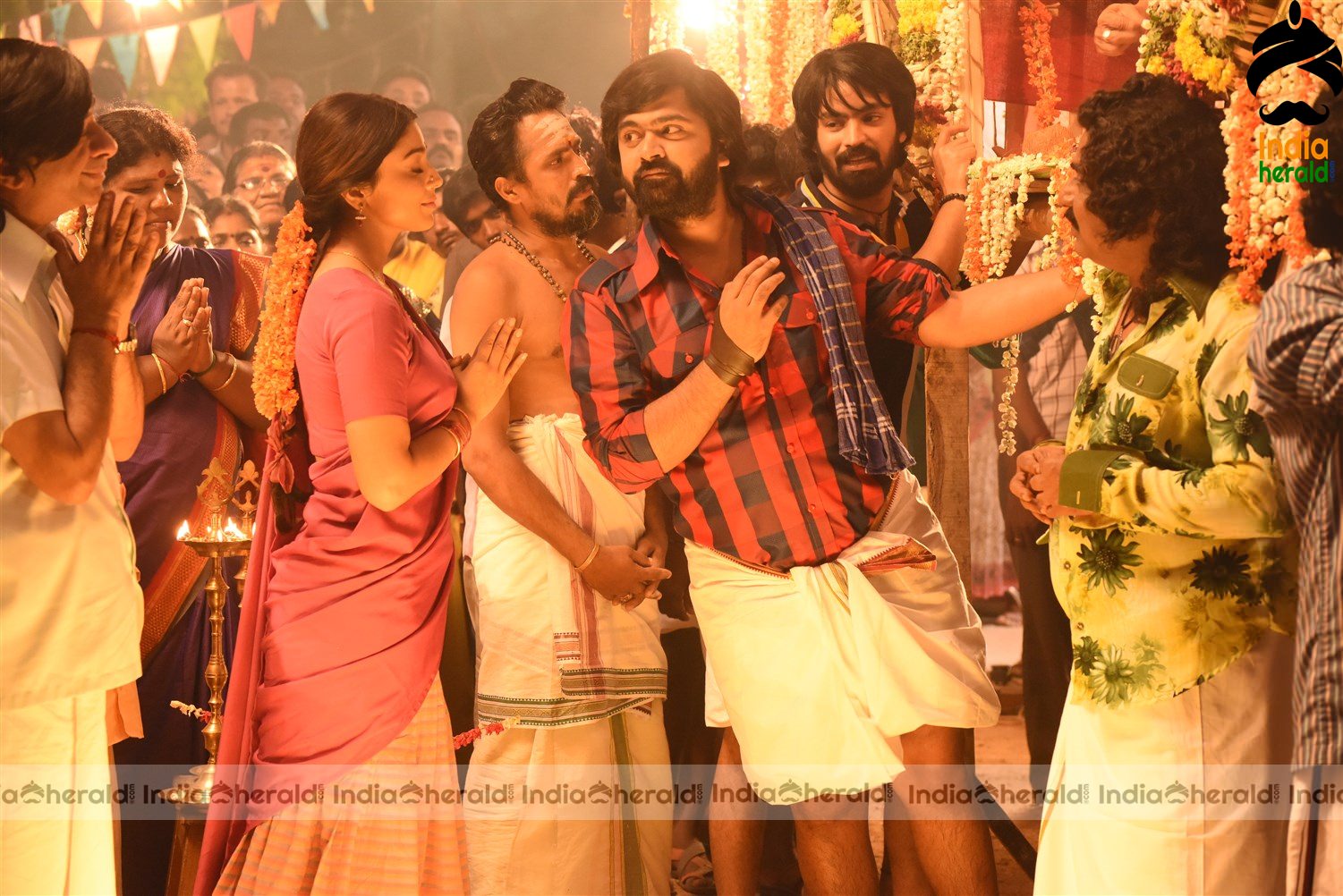 Simbhu and Shriya Saran Hot Stills from AAA movie Set 3