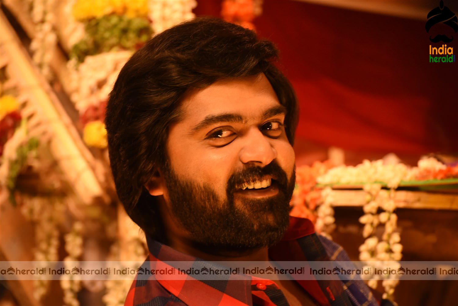 Simbhu and Shriya Saran Hot Stills from AAA movie Set 3