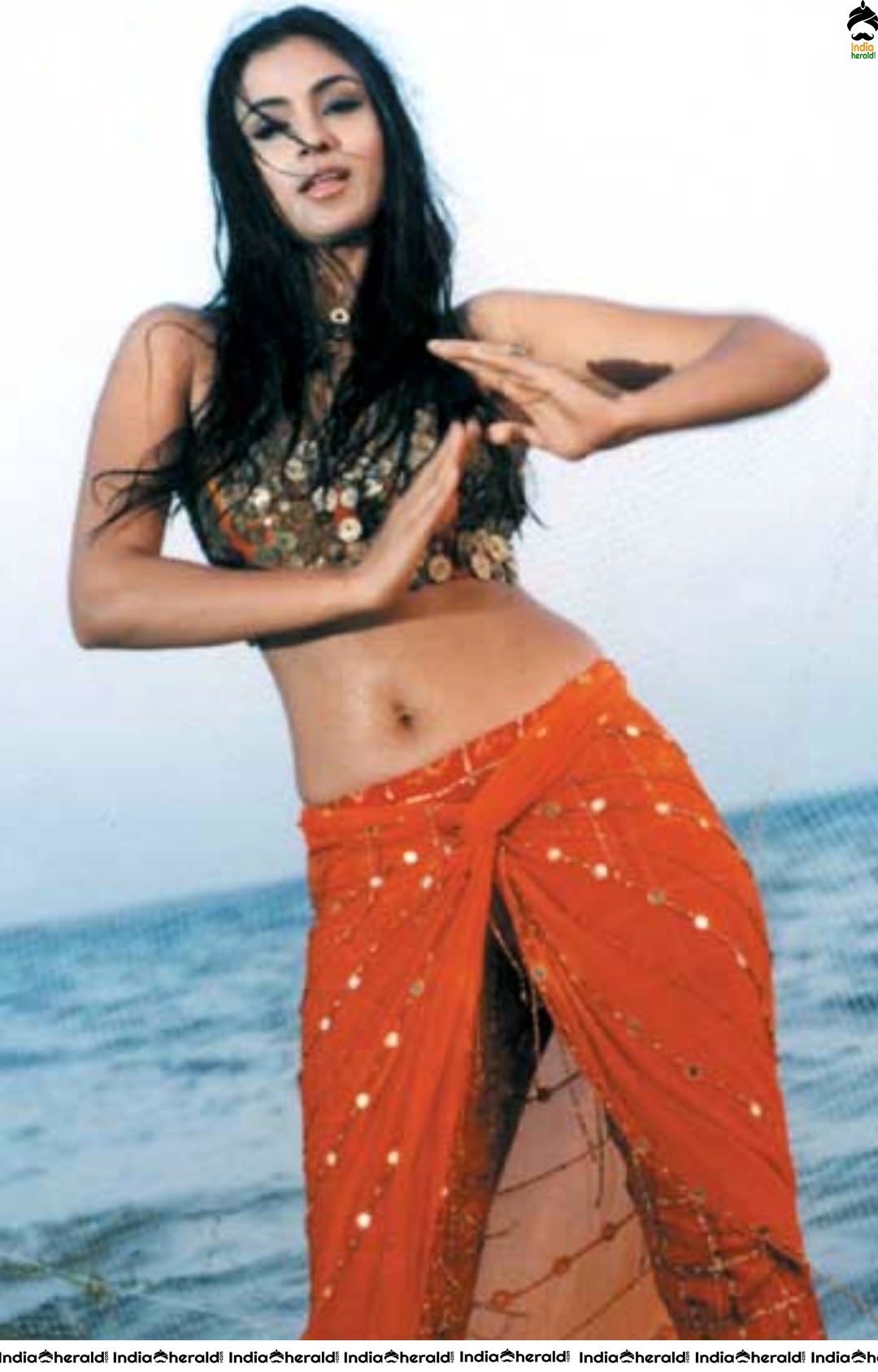 Simran Vintage Hot Seductive and Mood Temtping Photos Set 4