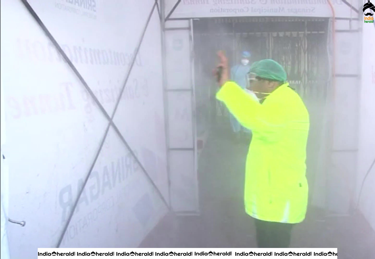 Srinagar Municipal Corporation installed the first decontamination and sanitizing tunnel for Corona Virus