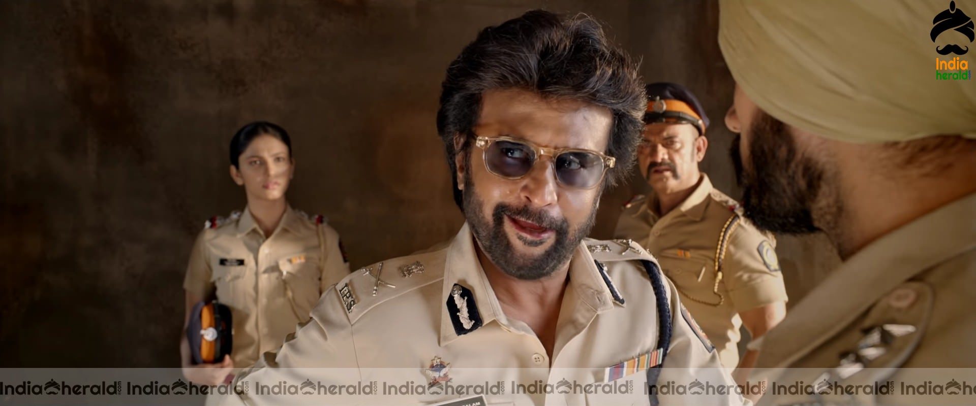 Super Star Rajinikanth and Nayantara in Darbar Trailer HD Stills Set 4