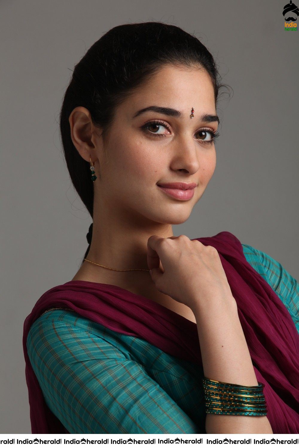 Tamannaah Unseen Stills from Venghai movie Set 3