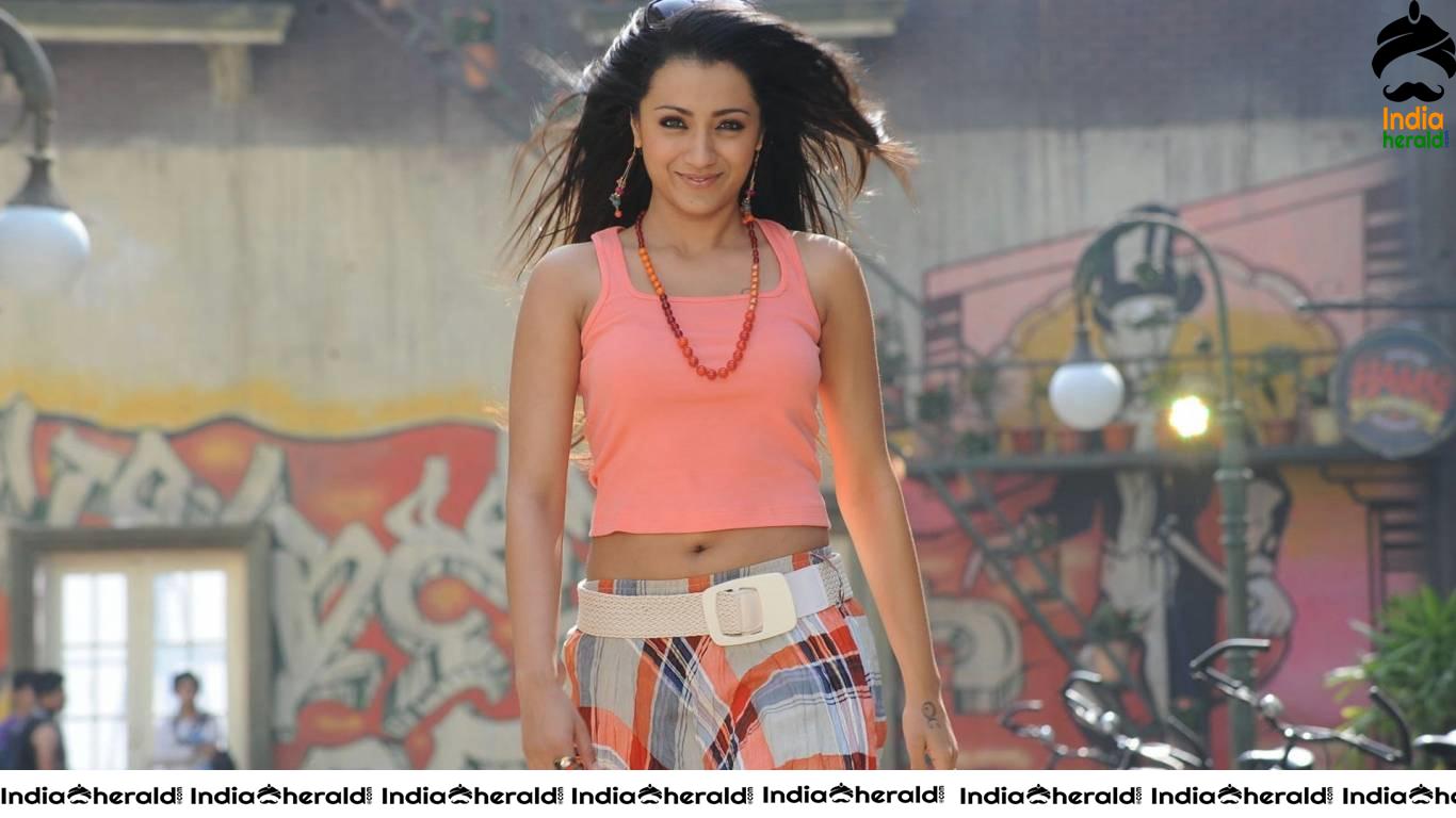 Tempting Hot HD Wallpapers of Actress Trisha Krishnan Part 2