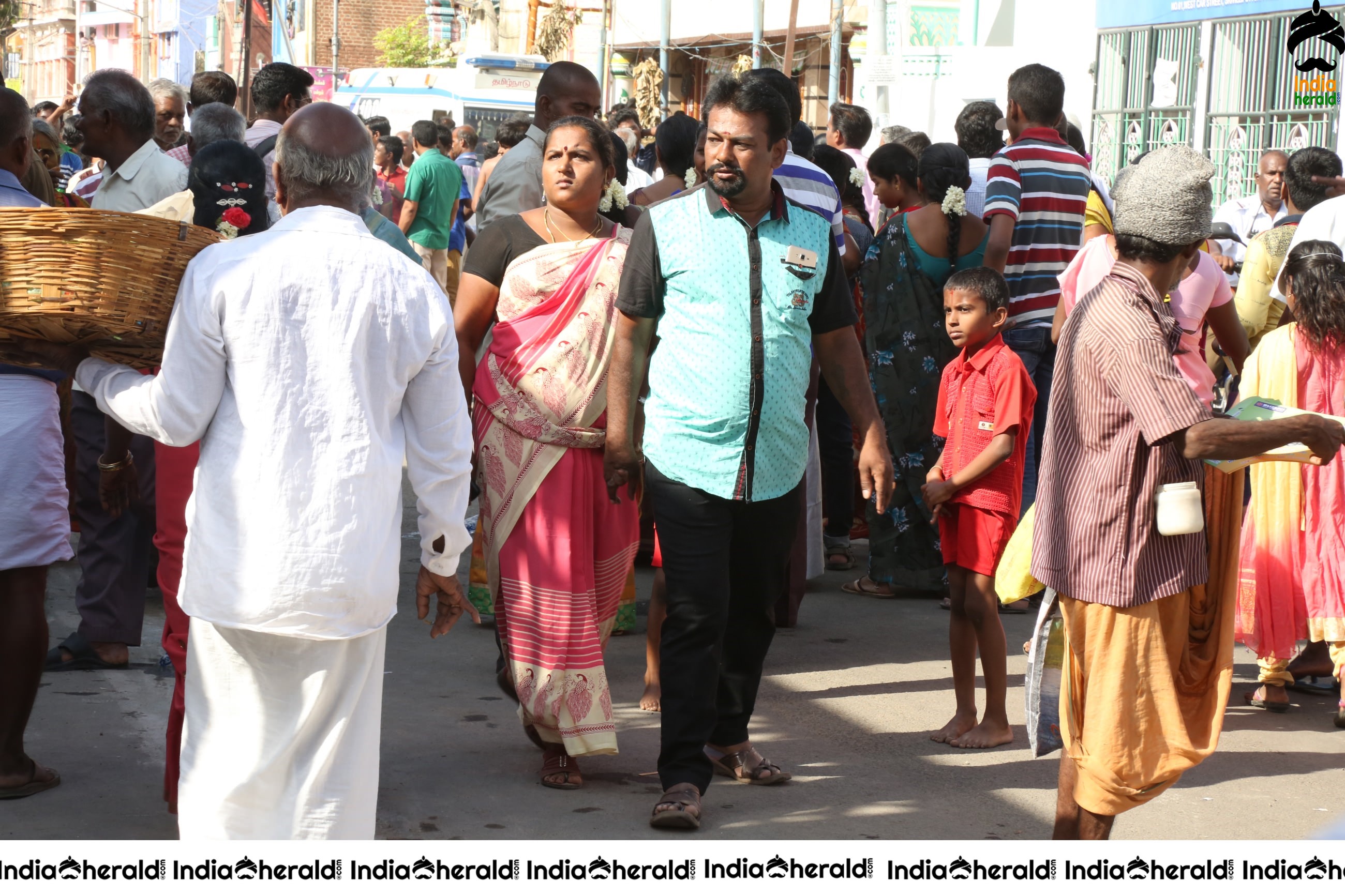 Thedu Movie photo Stills Set 1