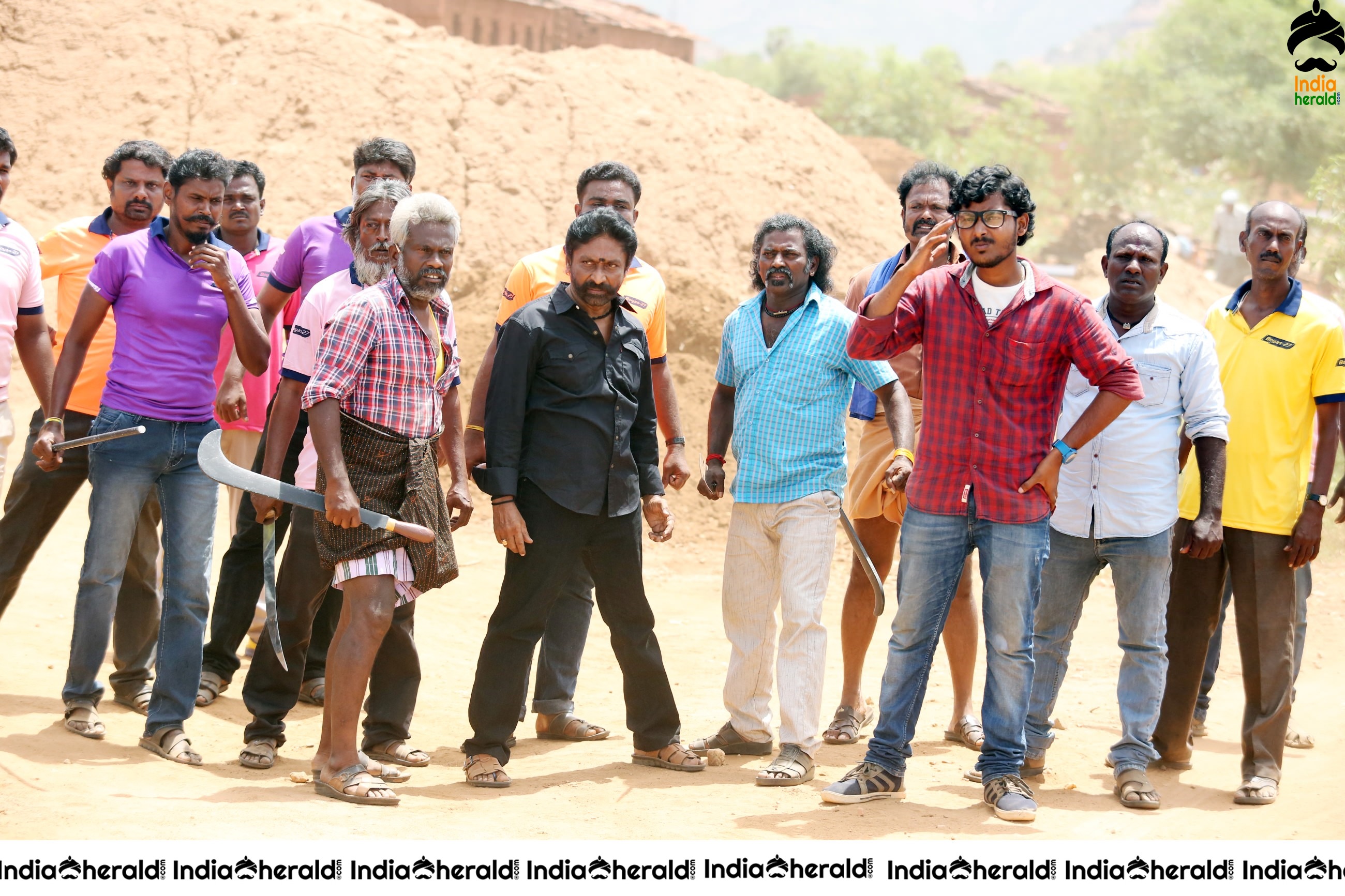 Thedu Movie photo Stills Set 3