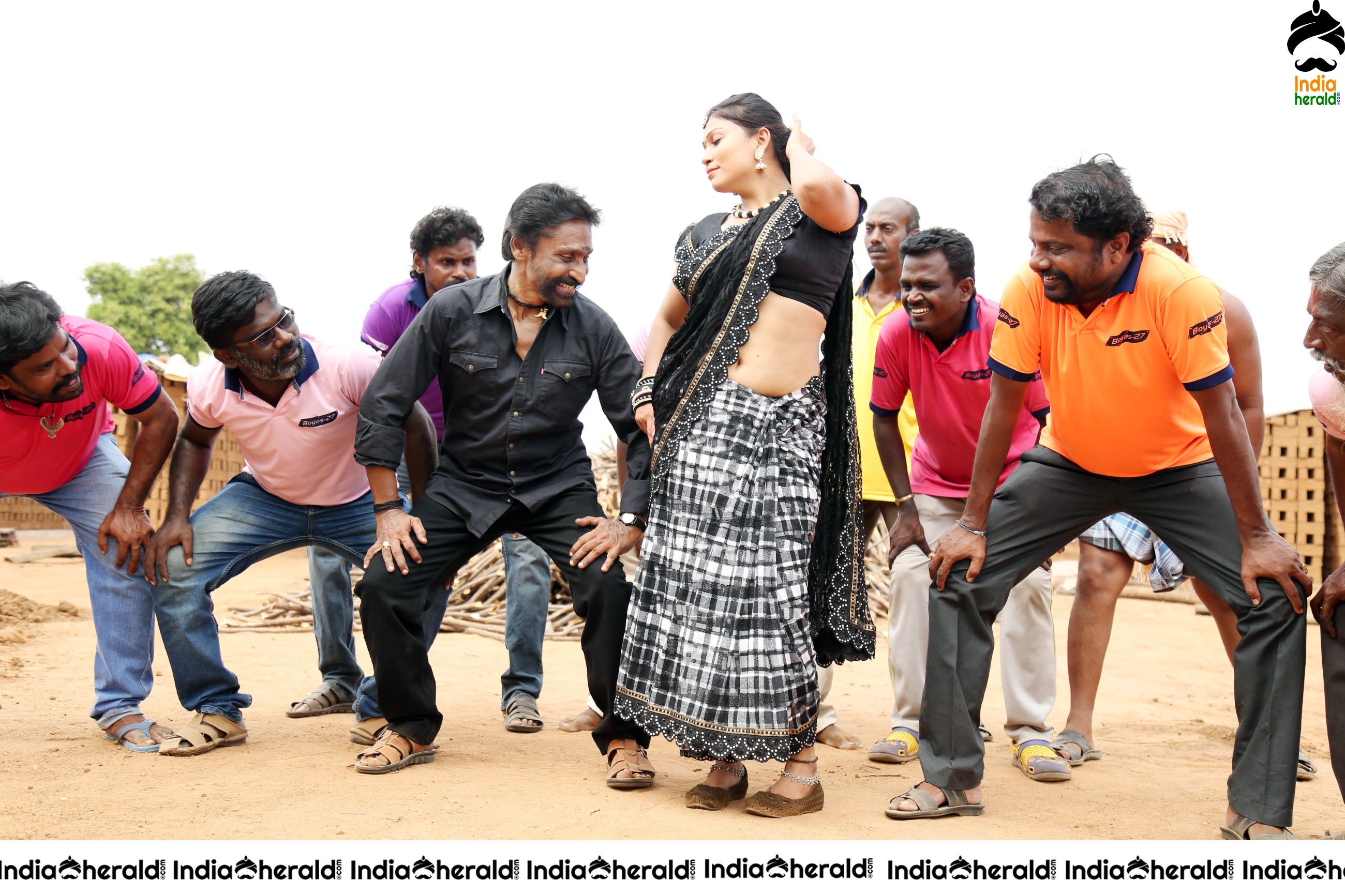 Thedu Movie photo Stills Set 3