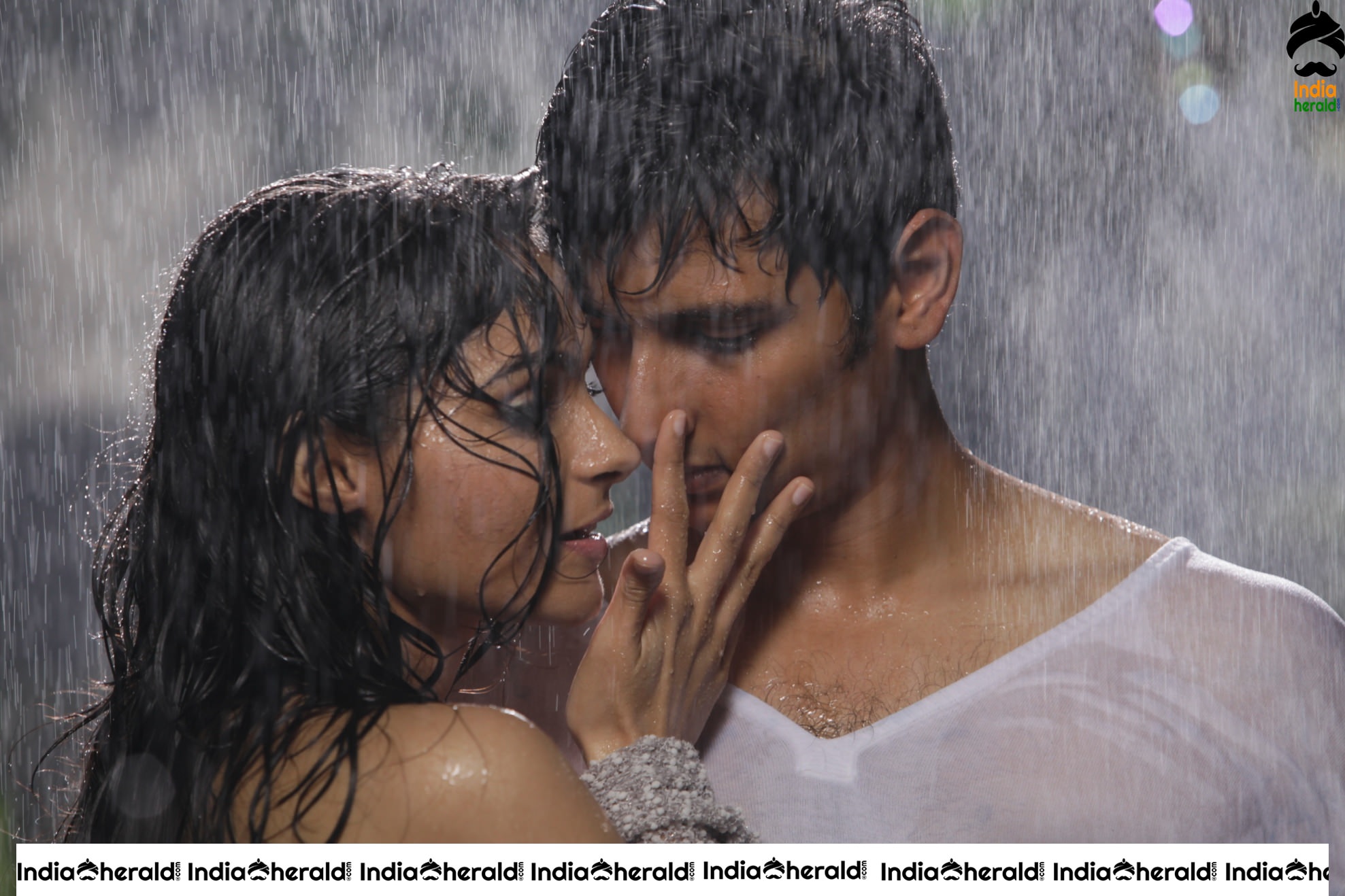 Trisha and Andrea Hot and Steamy Photos from an Unseen Tamil Movie Set 1