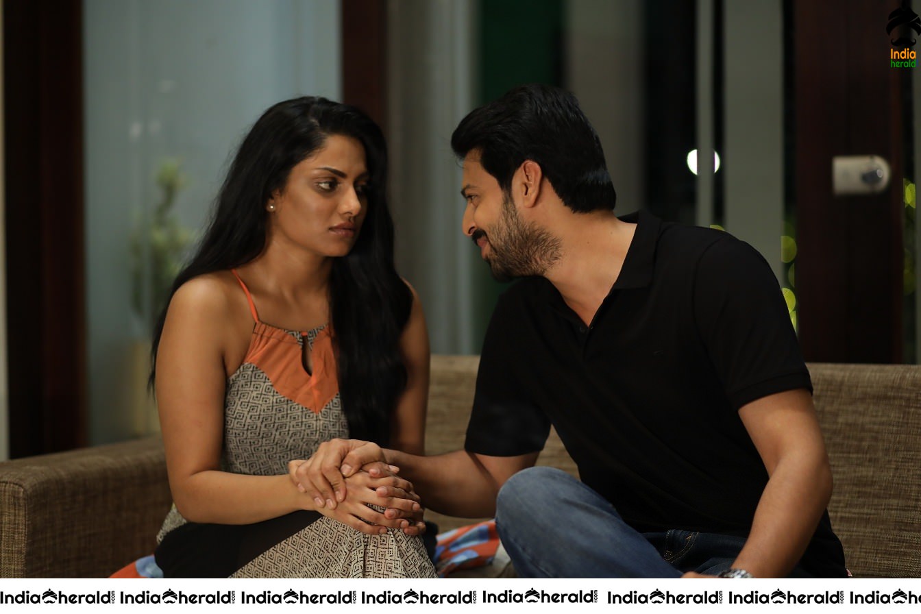 Un Kadhal Irunthal Tamil Movie Stills Set 1
