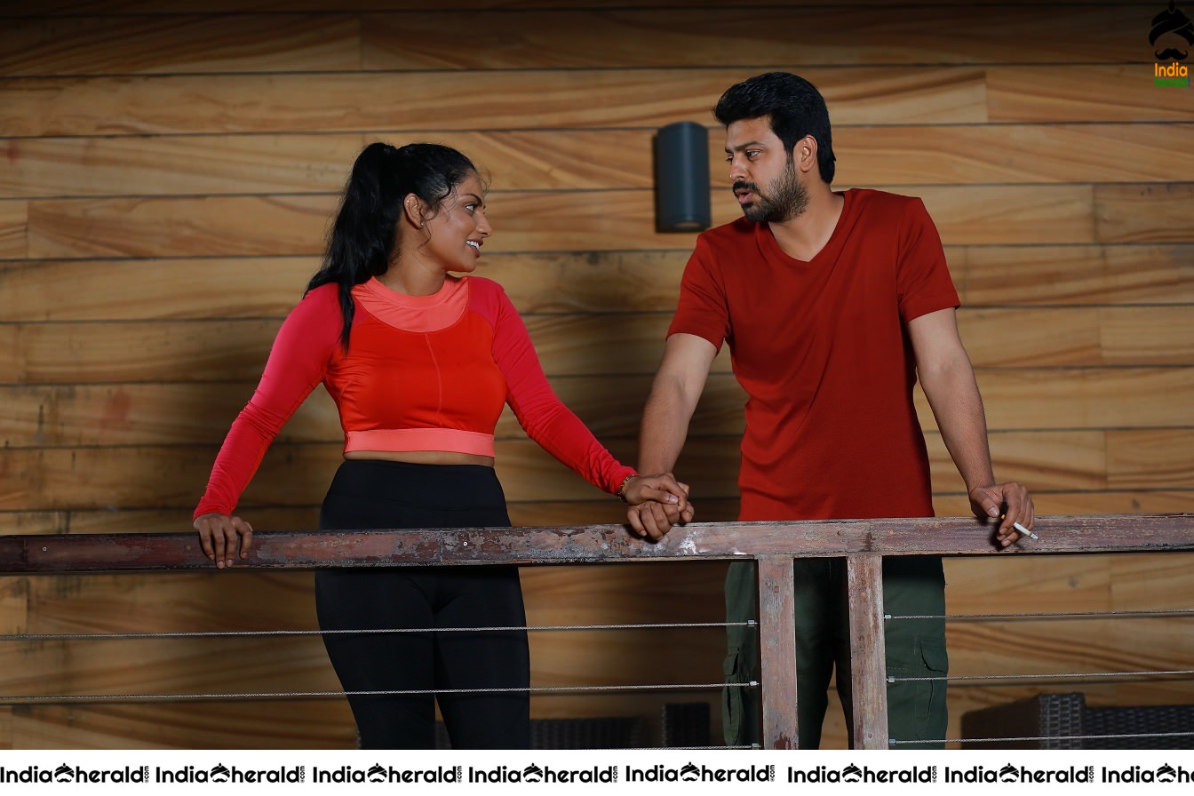Un Kadhal Irunthal Tamil Movie Stills Set 2