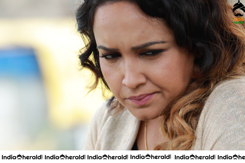 Un Kadhal Irunthal Tamil Movie Stills Set 3