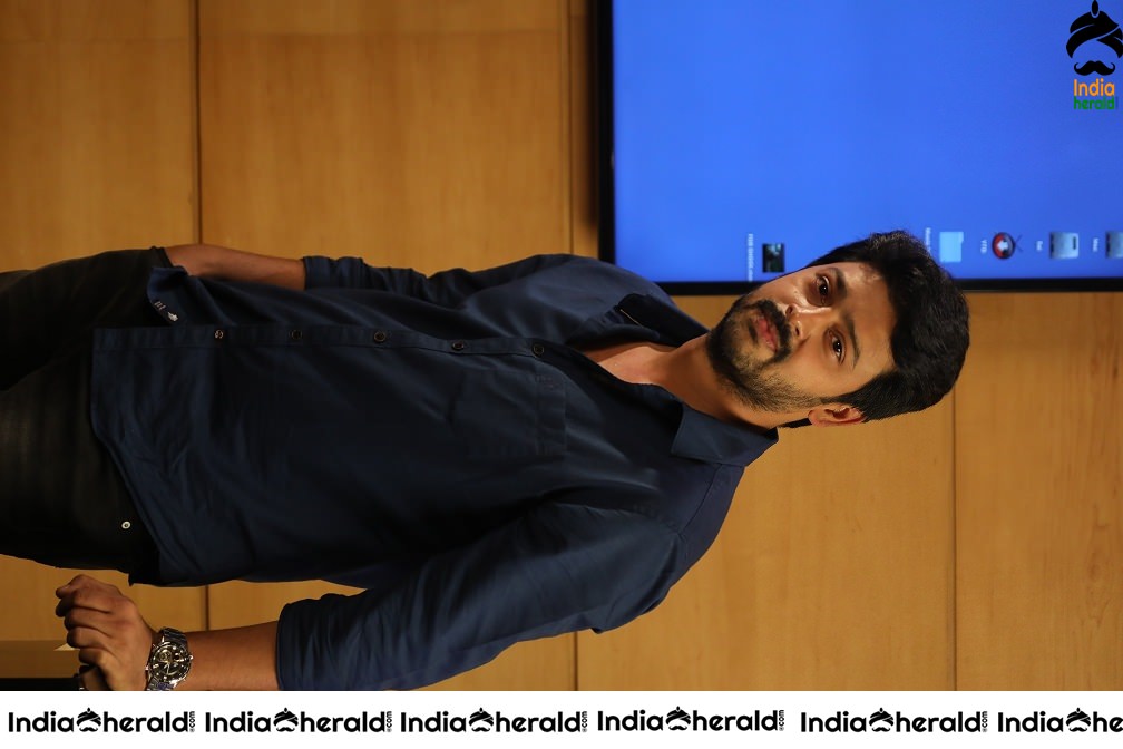 Un Kadhal Irunthal Tamil Movie Stills Set 3