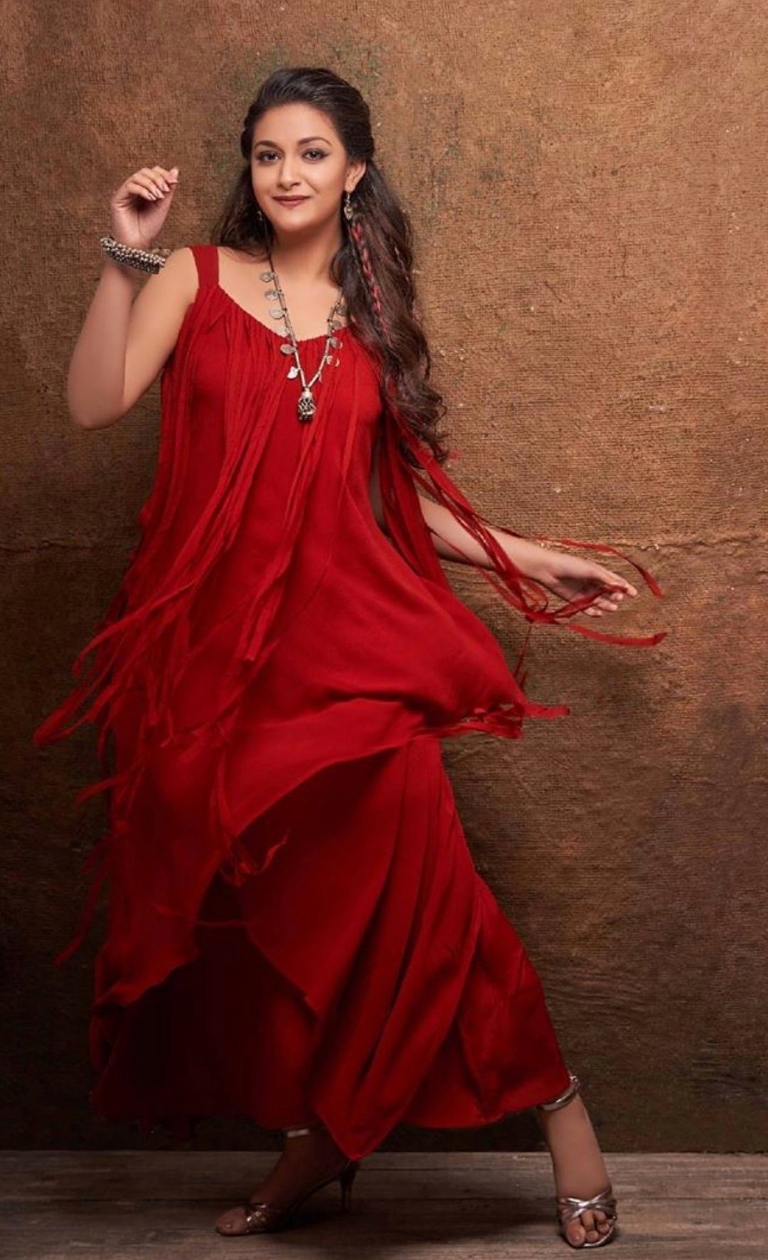 Unseen And Rare Western Hot Photoshoot Of Keerthy Suresh