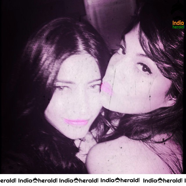 Unseen Photos Collection of Shruti Haasan from Behind the Scenes Set 1