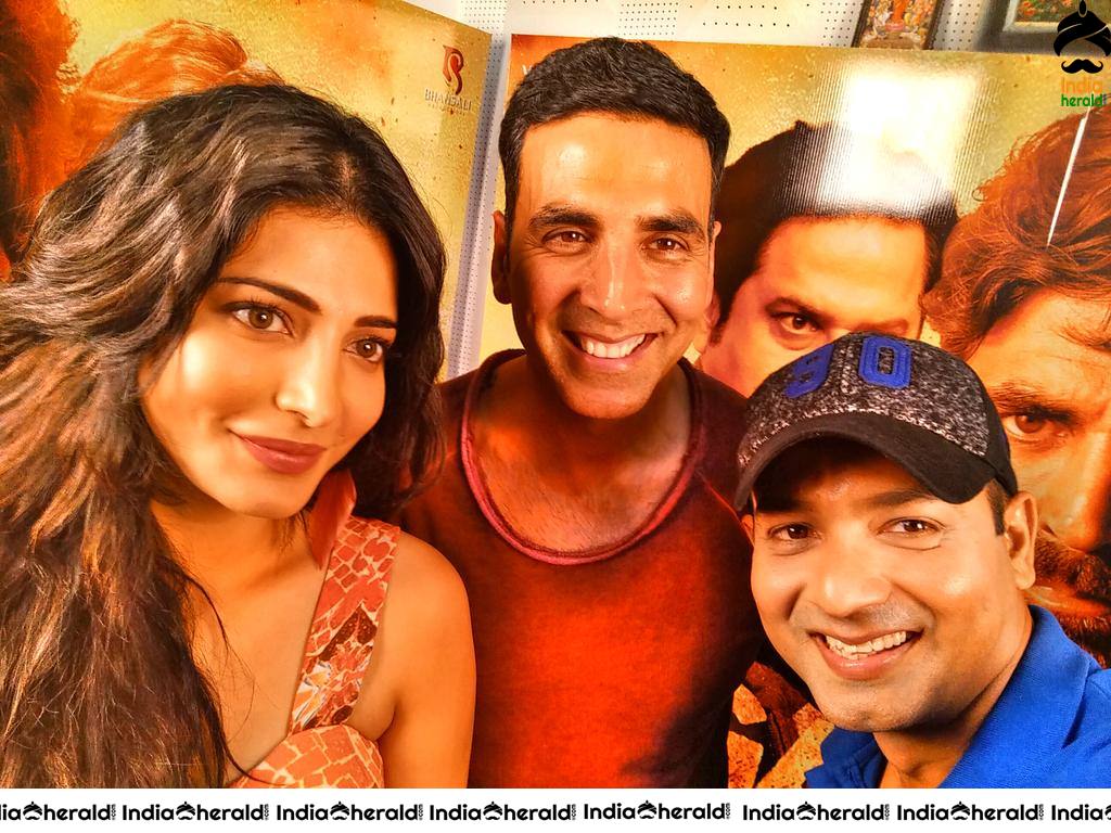 Unseen Photos Collection of Shruti Haasan from Behind the Scenes Set 2