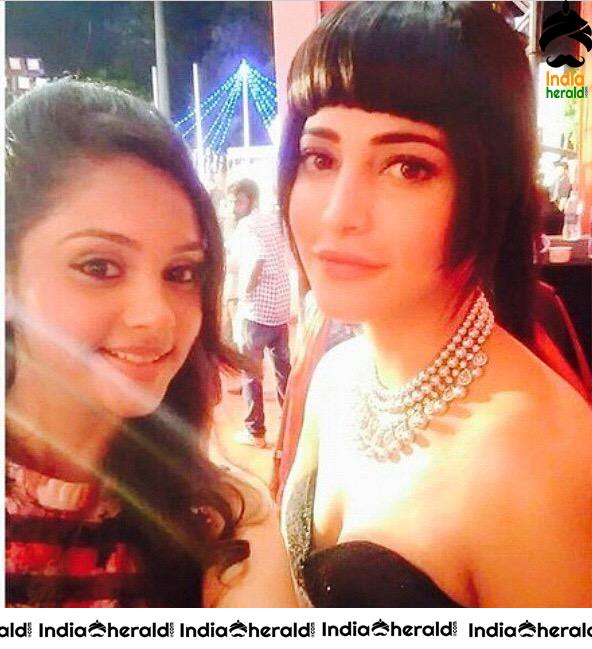 Unseen Photos Collection of Shruti Haasan from Behind the Scenes Set 3