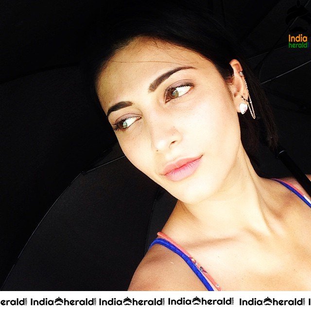 Unseen Photos Collection of Shruti Haasan from Behind the Scenes Set 3