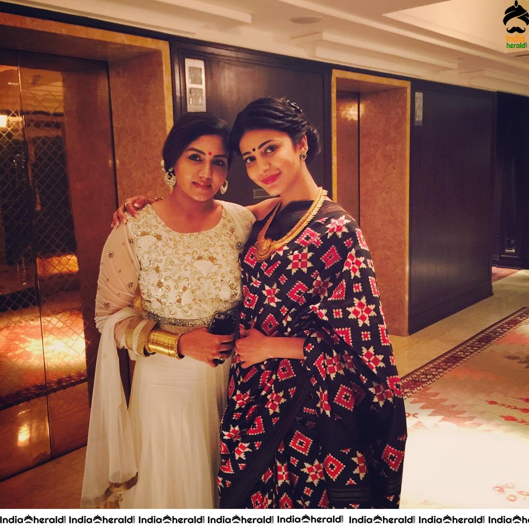 Unseen Photos Collection of Shruti Haasan from Behind the Scenes Set 5