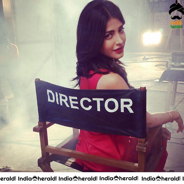 Unseen Photos Collection of Shruti Haasan from Behind the Scenes Set 5