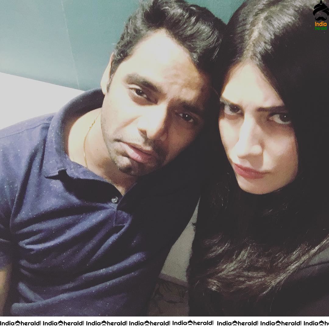 Unseen Photos Collection of Shruti Haasan from Behind the Scenes Set 6