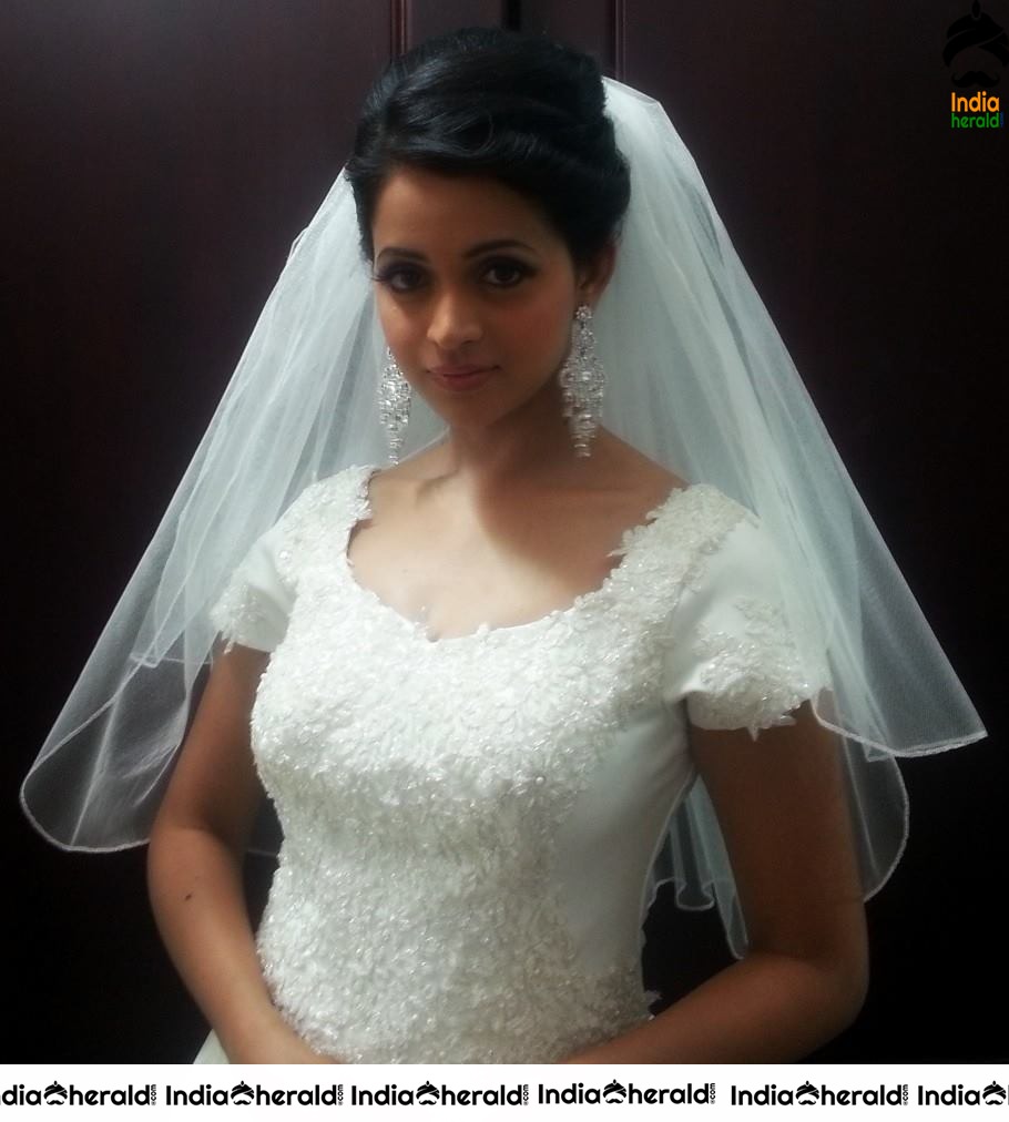 Unseen Photos of Bhavana Menon Set 4