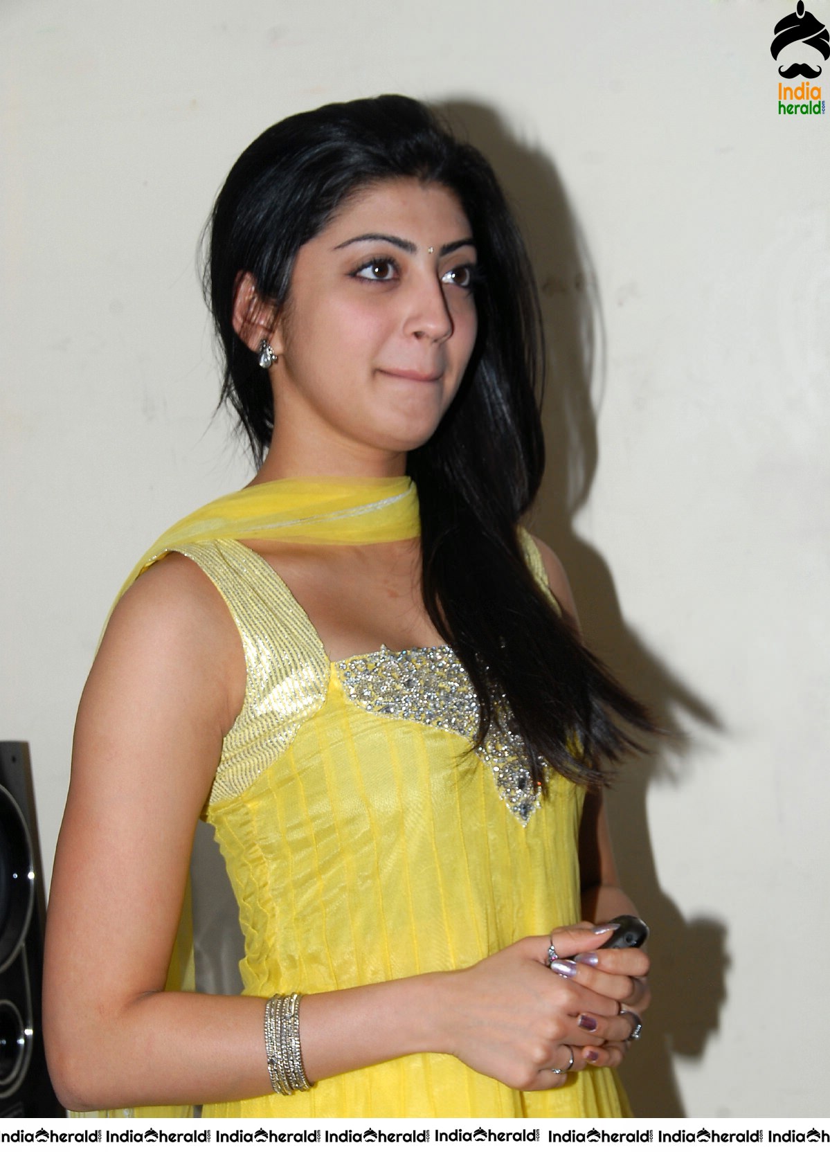 Unseen Pranitha Photos from her Early Days of Career Set 5