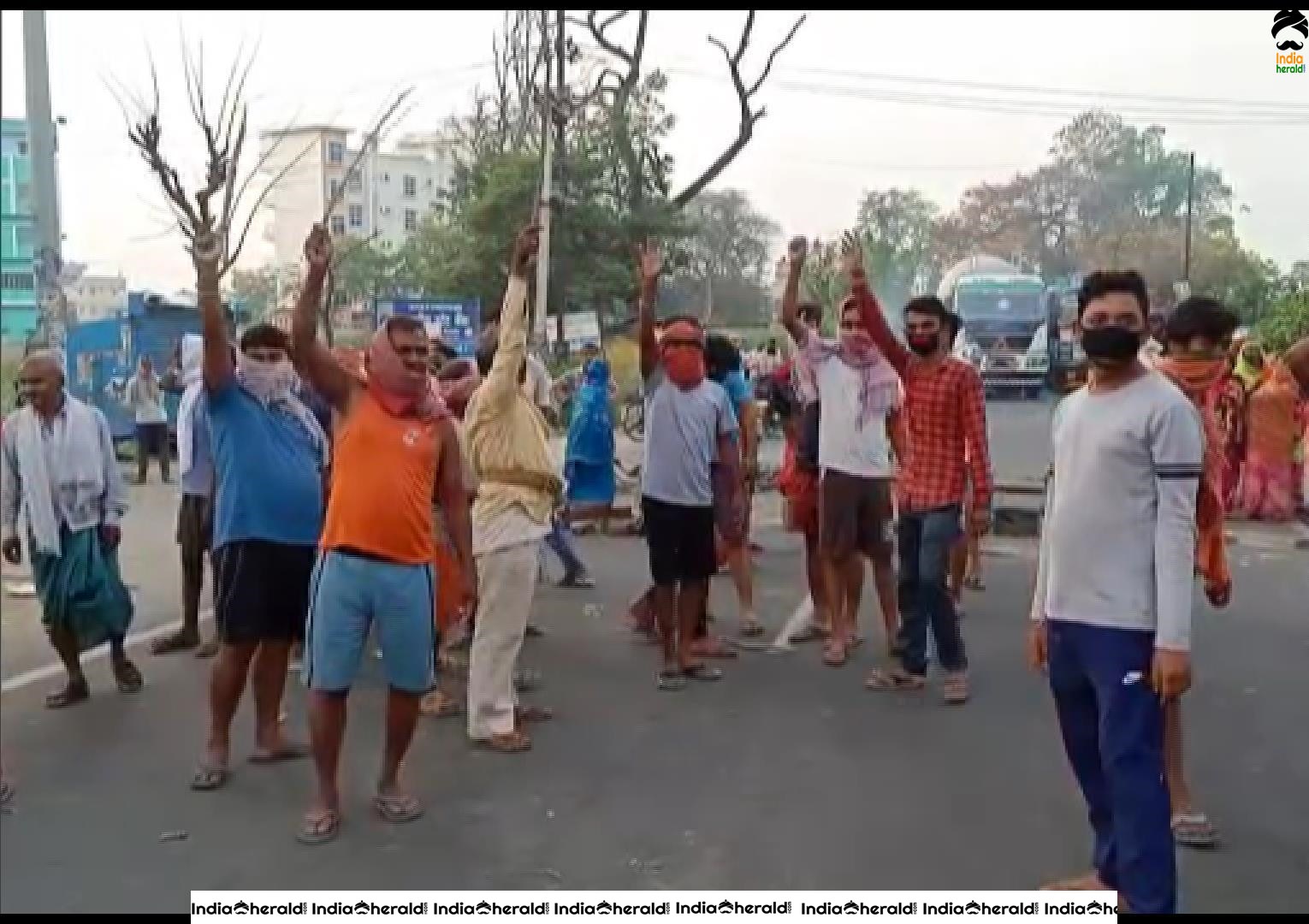 Vegetable farmers stage a protest in Bihar Sharif area due to Police harassment under the name of Corona Lockdown