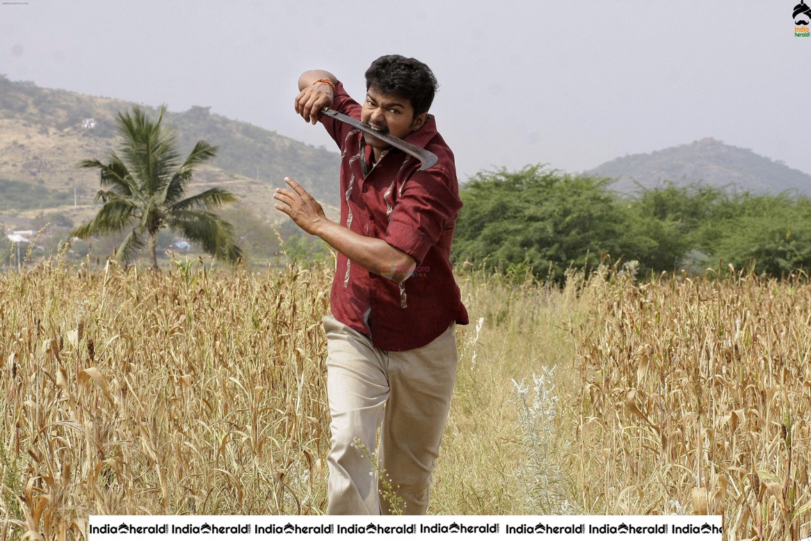 Velayudham Unseen Throwback HD Photos Set 3
