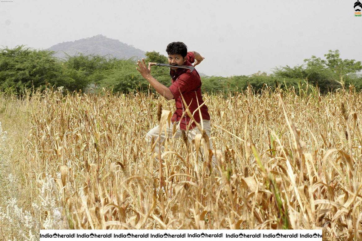 Velayudham Unseen Throwback HD Photos Set 3