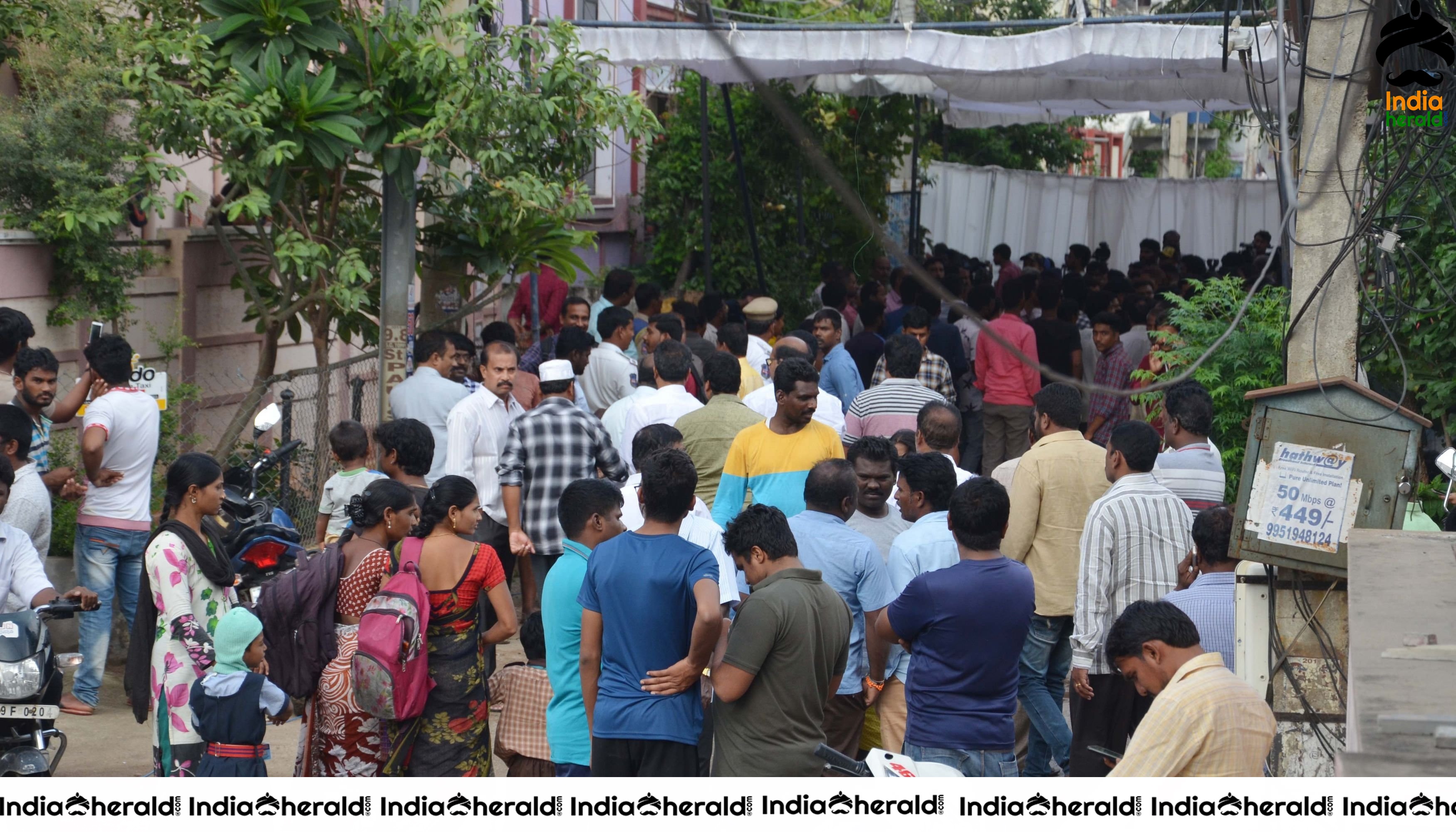 Venu Madhav Body At His Residence