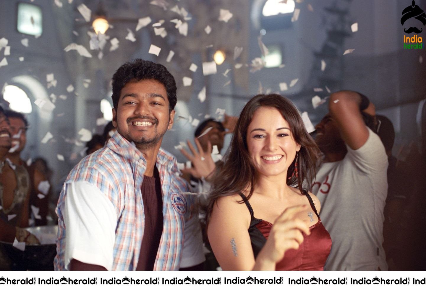 Vijay and Genelia in Sachein Movie Unseen HD Stills Set 3