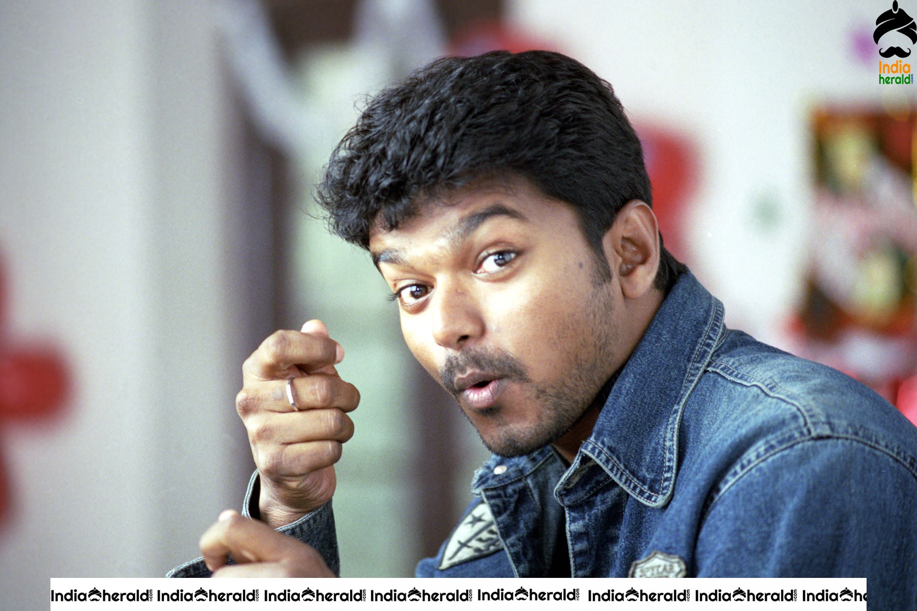 Vijay and Genelia in Sachein Movie Unseen HD Stills Set 5