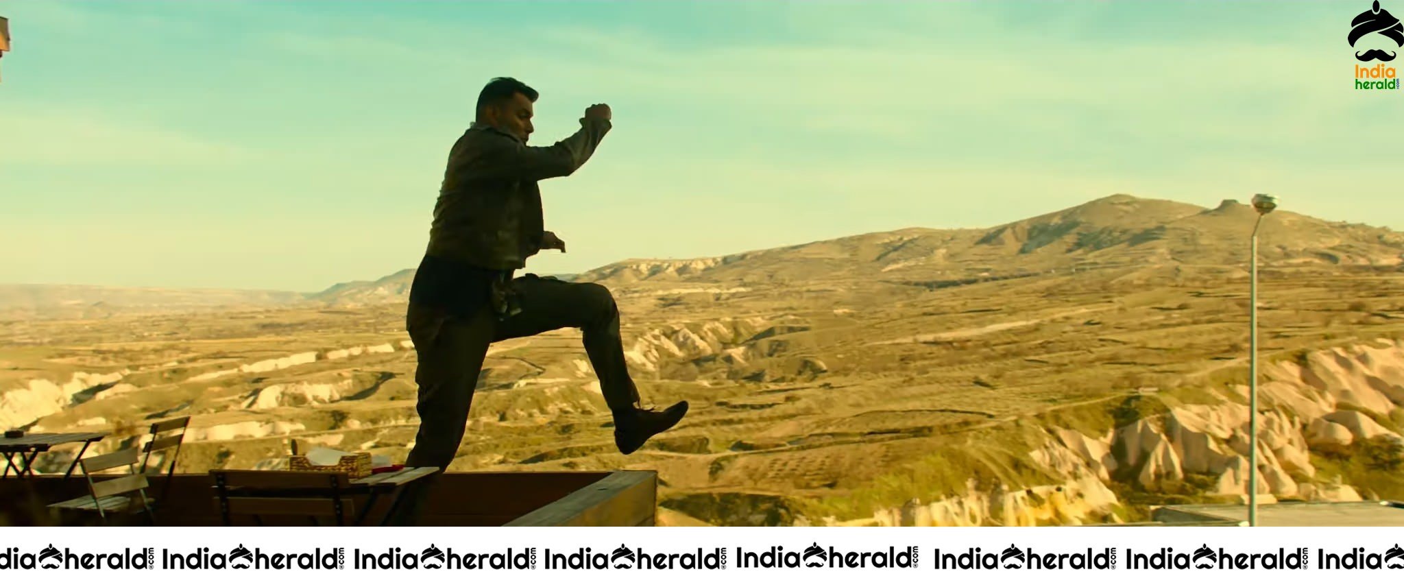 Vishal Tamanna Hot Action Trailer Stills Set 5