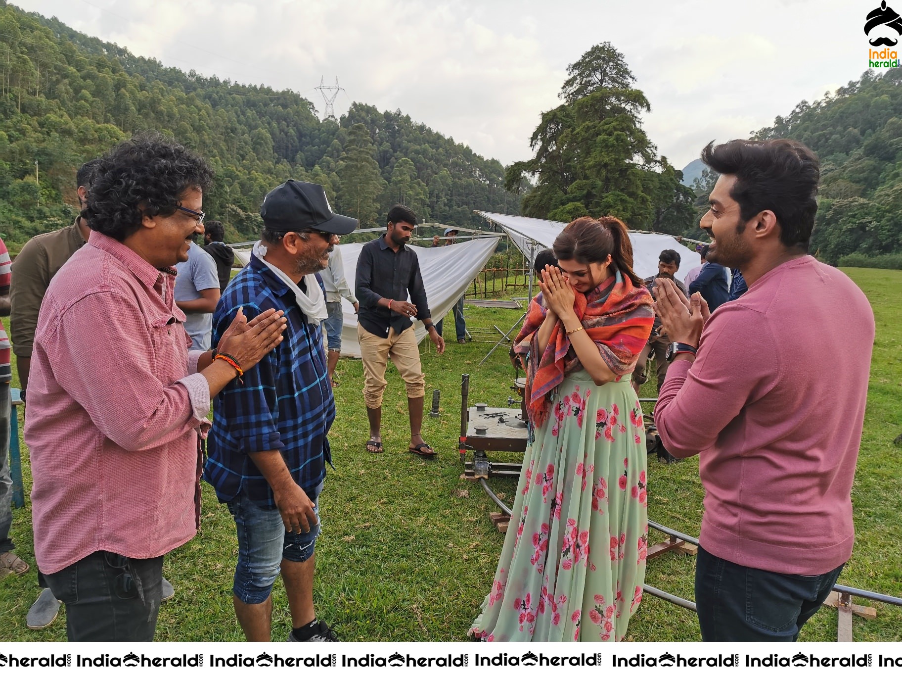 Working Stills Nandamuri Kalyanram in Entha Manchivaadavuraa