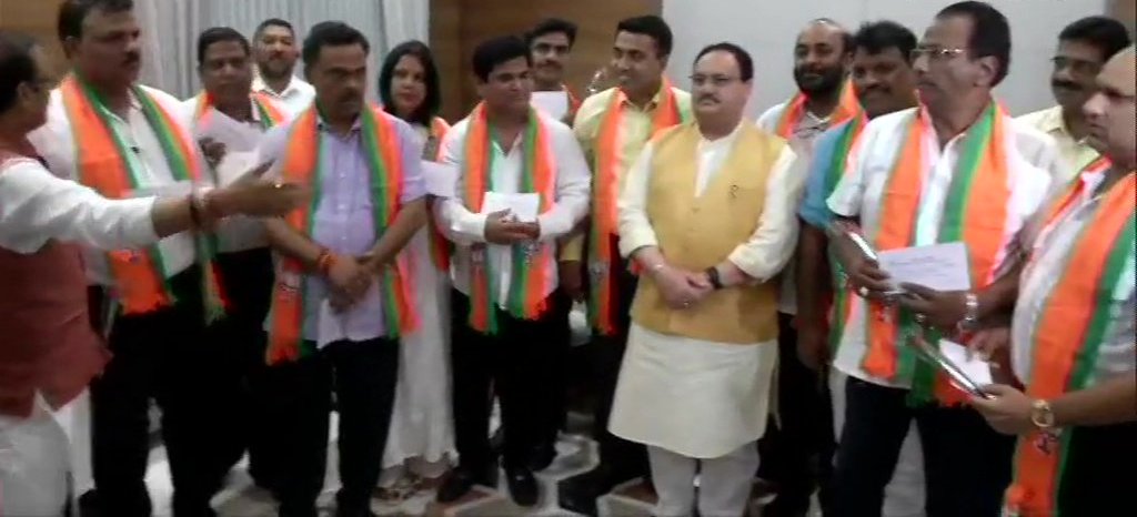 10 Congress MLAs From Goa Join BJP
