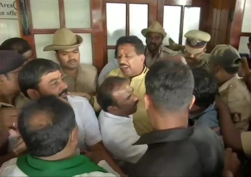 A Ruckus Breaks Out At Vidhana Soudha In Bengaluru