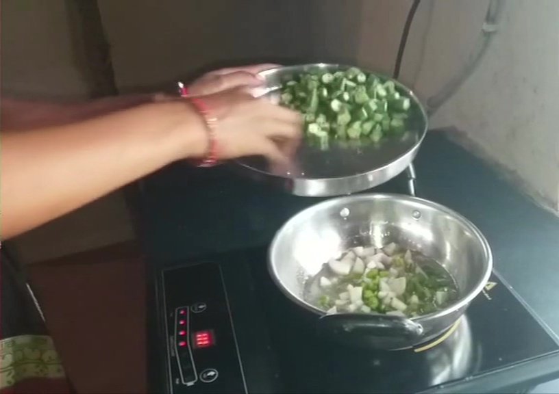 All 74 House In Bancha Village Use Solar Energy To Cook Food