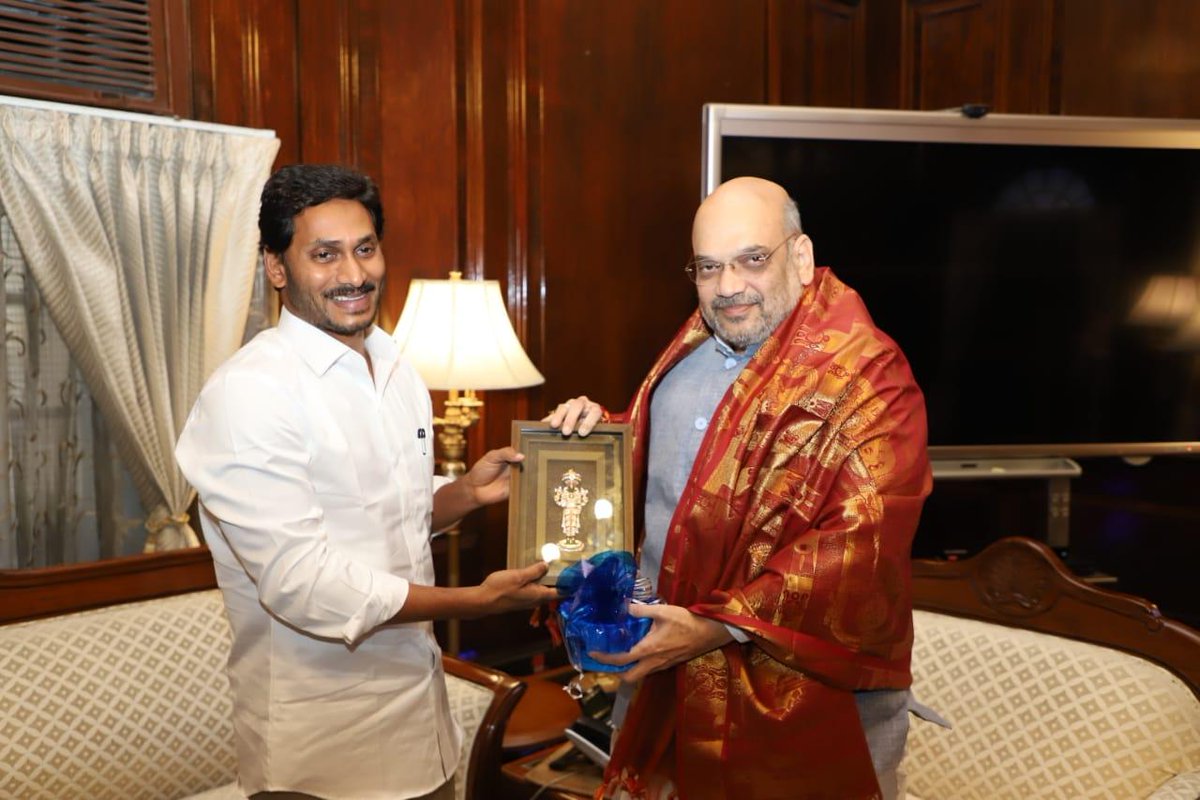 Andhra CM YS Jaganmohan Reddy Met Union Home Minister Amit Shan